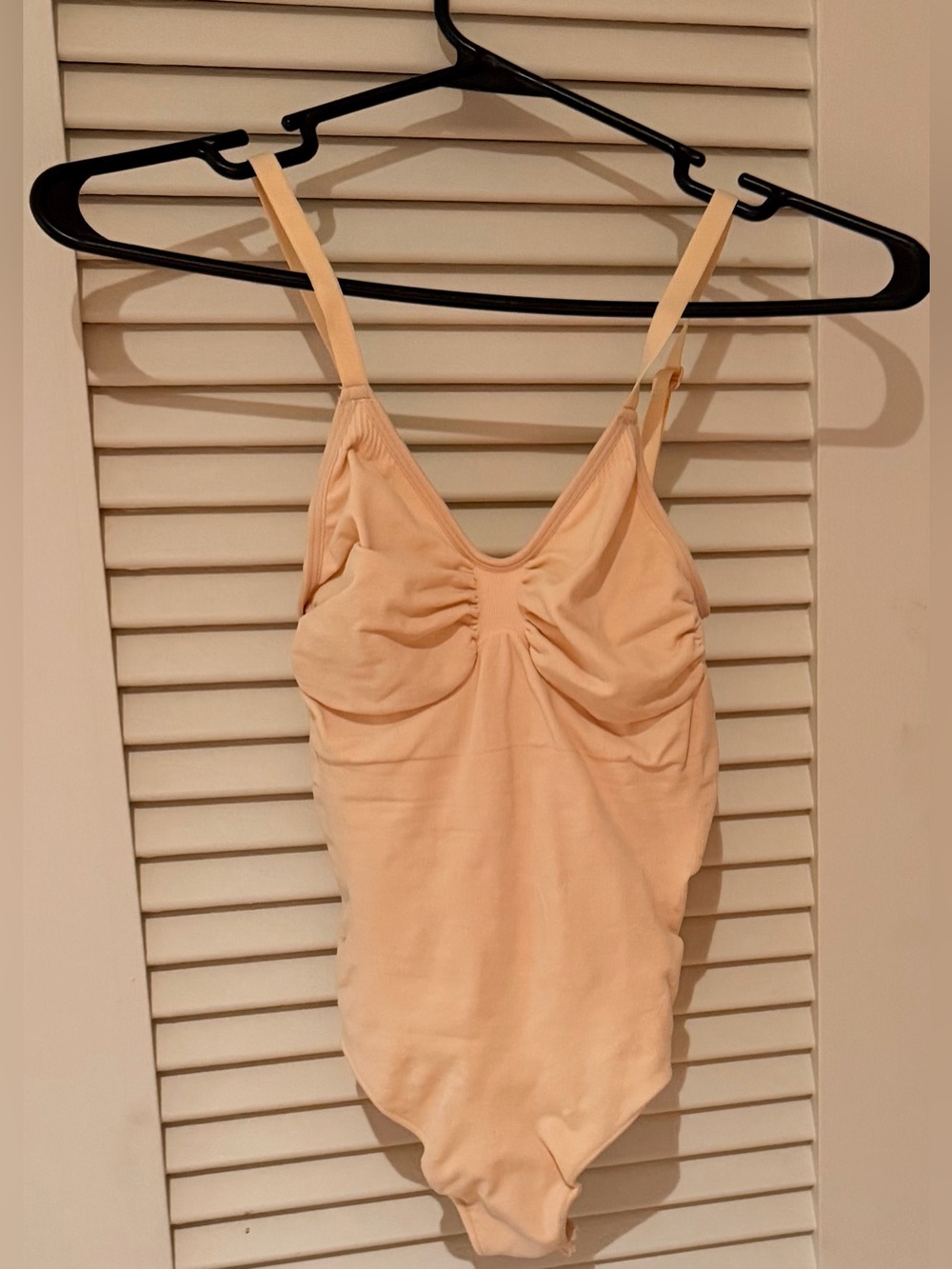 SKIMS Peach V-Neck Ruched Bodysuit
